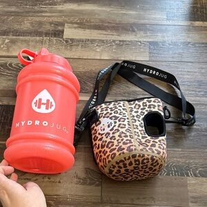 NEW HydroJug Coral Bottle with Leopard Print Sleeve